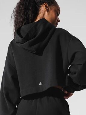 ALO Yoga Black Bae Hoodie removed tag but never worn! Priced to sell! Medium